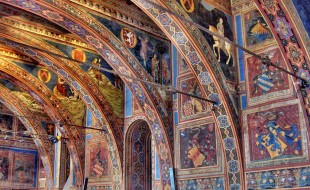 Perugia art can be seen near Il Pozzo, a luxury villa in Tuscany